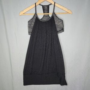 Lululemon No Limits Tank With Built In Bra Gray Stripes Size 6